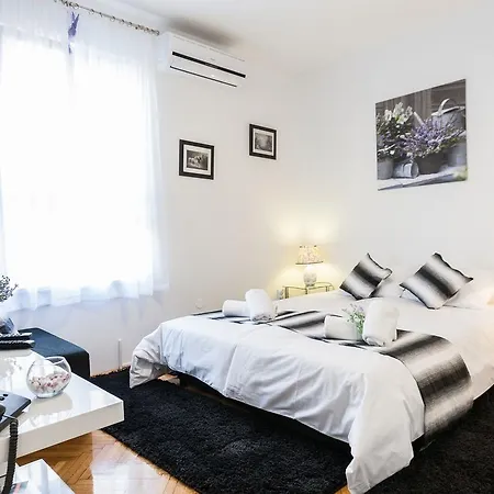 Bagi Apartment In Old Town Center