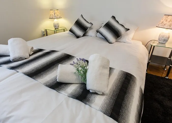 Apartment Bagi Apartment In Old Town Center *